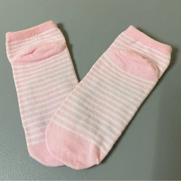 Snoopy Valentine's Day Cards and Socks Set - Picture 7 of 7